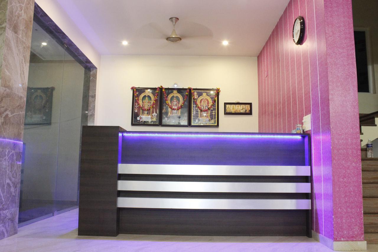 Sasti Hotel Palani Exterior foto